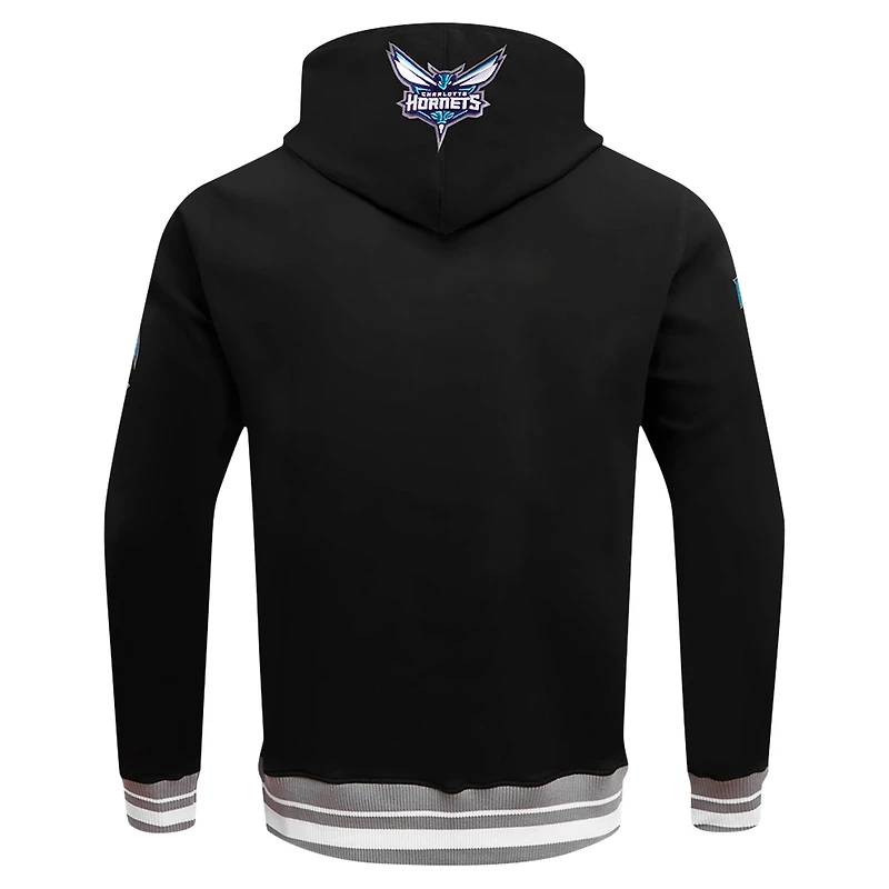 Sweat à capuche noir Pro Standard Charlotte Hornets Script Tail pour hommes