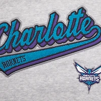 Sweat à capuche court Pro Standard pour femmes, gris chiné, Charlotte Hornets, Script Tail