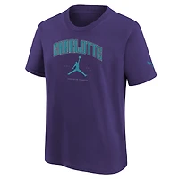 T-shirt Essential Cities violet de la marque Jordan pour jeunes des Charlotte Hornets