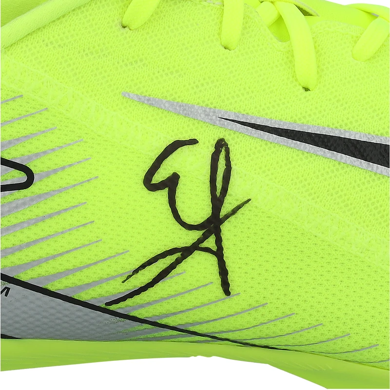 Crampons Nike Mercurial jaune fluo autographiés par Enzo Fernández (Chelsea)