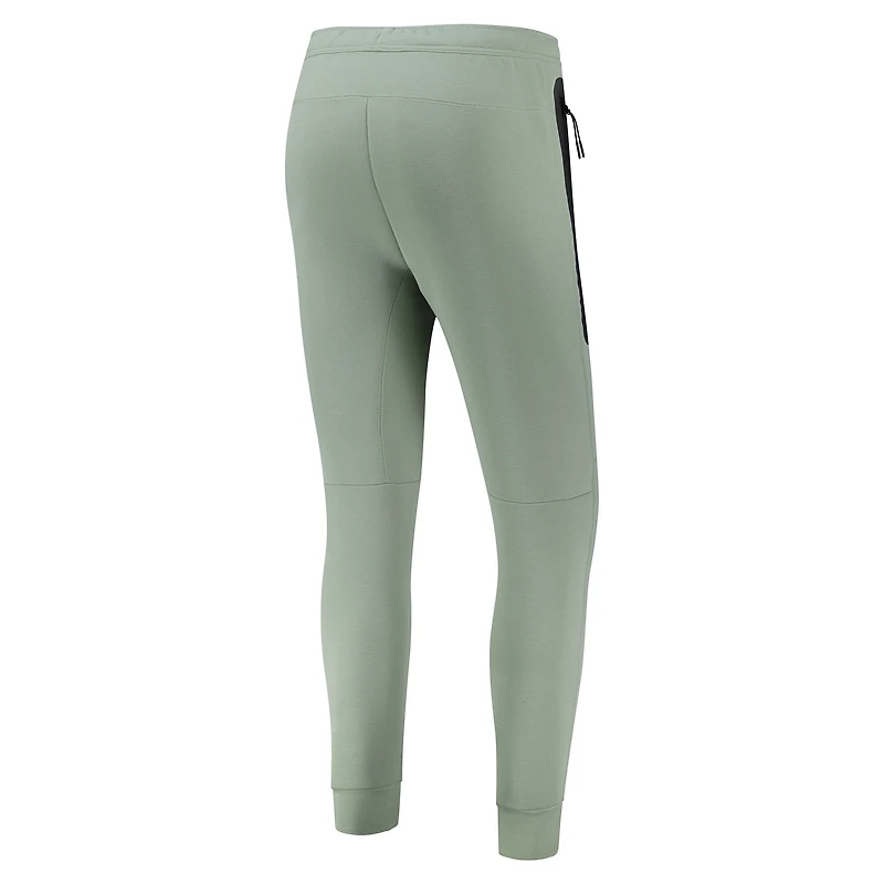 Men's Nike Green Chelsea Tech Fleece Joggers