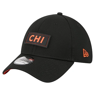 Men's New Era  Black Chicago Bears Scoreboard 39THIRTY Flex Hat
