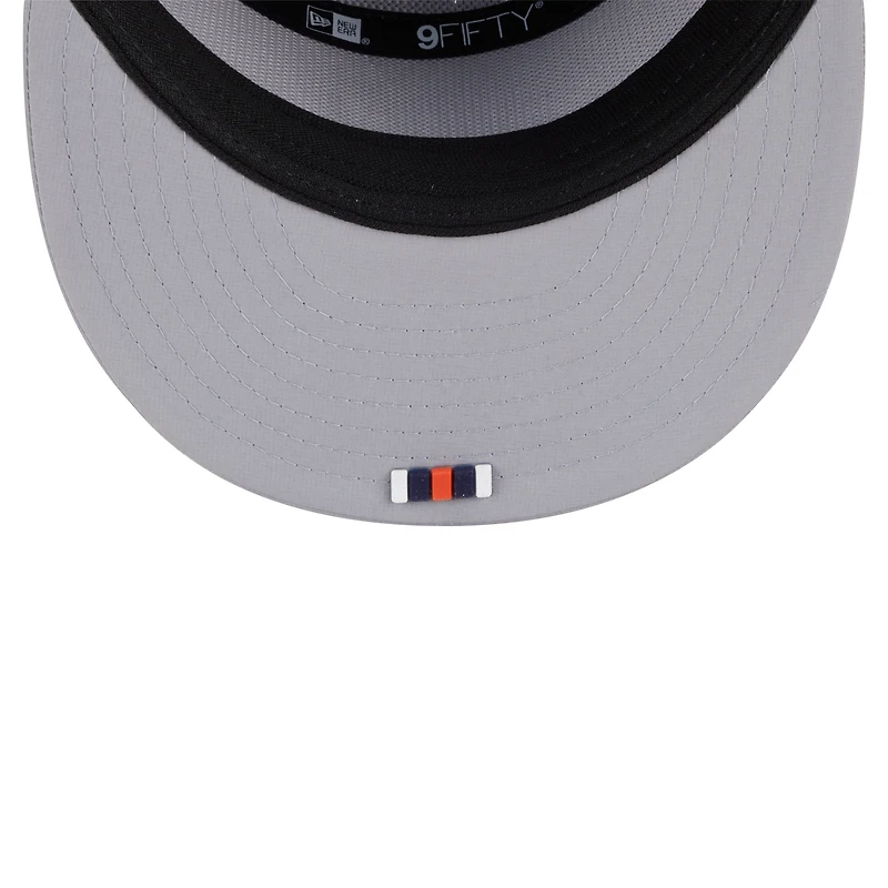 Men's New Era Gray Chicago Bears 2025 Sideline  Split Panel 9FIFTY Snapback Hat
