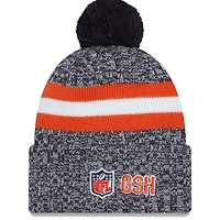 NWC BEARS MARINE NWC FA23 NFL HOMME SIDELINE SPORT CUFFED POM KNIT HATMENPOC