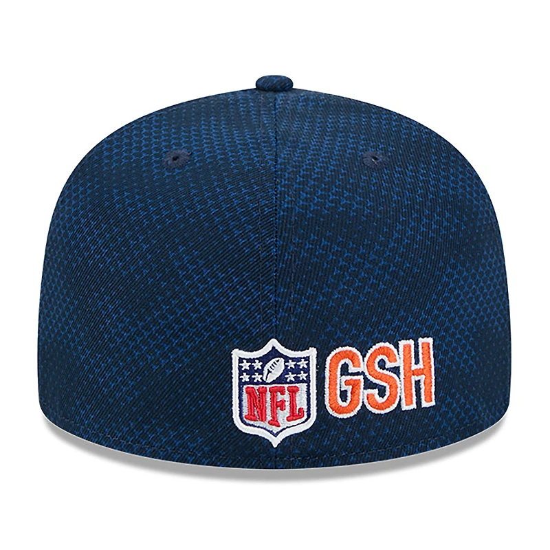 Casquette ajustée 59FIFTY New Era pour hommes des Chicago Bears 2024 Sideline bleu marine