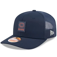 Casquette ajustable New Era 9SEVENTY Trucker bleu marine Chicago Bears 2025 Sideline pour homme