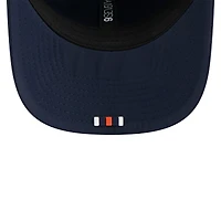 Casquette ajustable New Era 9SEVENTY Trucker bleu marine Chicago Bears 2025 Sideline pour homme