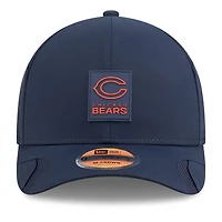 Casquette ajustable 9FORTY Sideline 2025 bleu marine New Era pour homme des Chicago Bears
