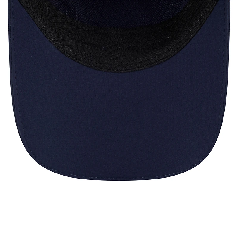 Men's New Era Navy Chicago Bears 2025 Sideline  Runner Adjustable Hat