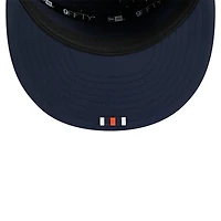 Men's New Era Navy Chicago Bears 2025 Sideline Split Panel 9FIFTY Snapback Hat