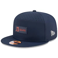 Men's New Era Navy Chicago Bears 2025 Sideline Split Panel 9FIFTY Snapback Hat