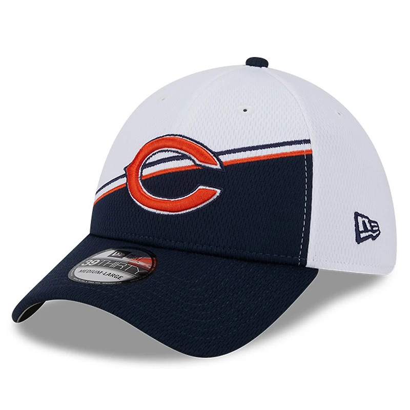 Casquette flex 39THIRTY Sideline Chicago Bears 2023 New Era pour homme, blanc/bleu marine