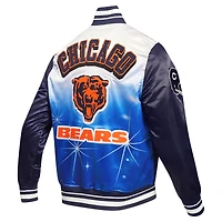 Veste à boutons-pression en satin sublimé Pro Standard bleu marine pour homme des Chicago Bears