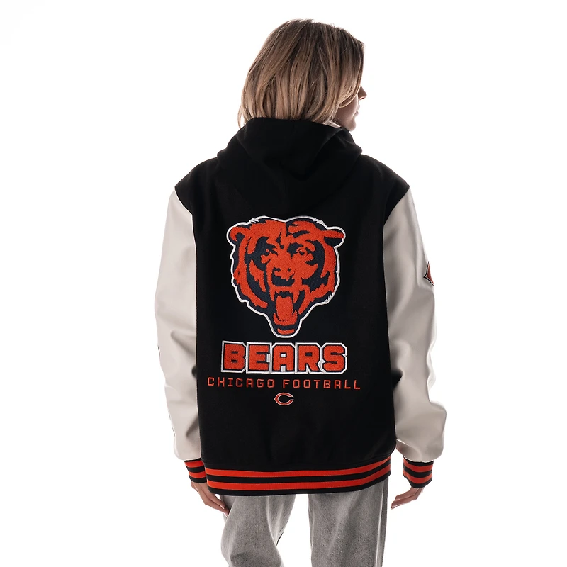 Veste universitaire à capuche unisexe The Wild Collective noire des Chicago Bears