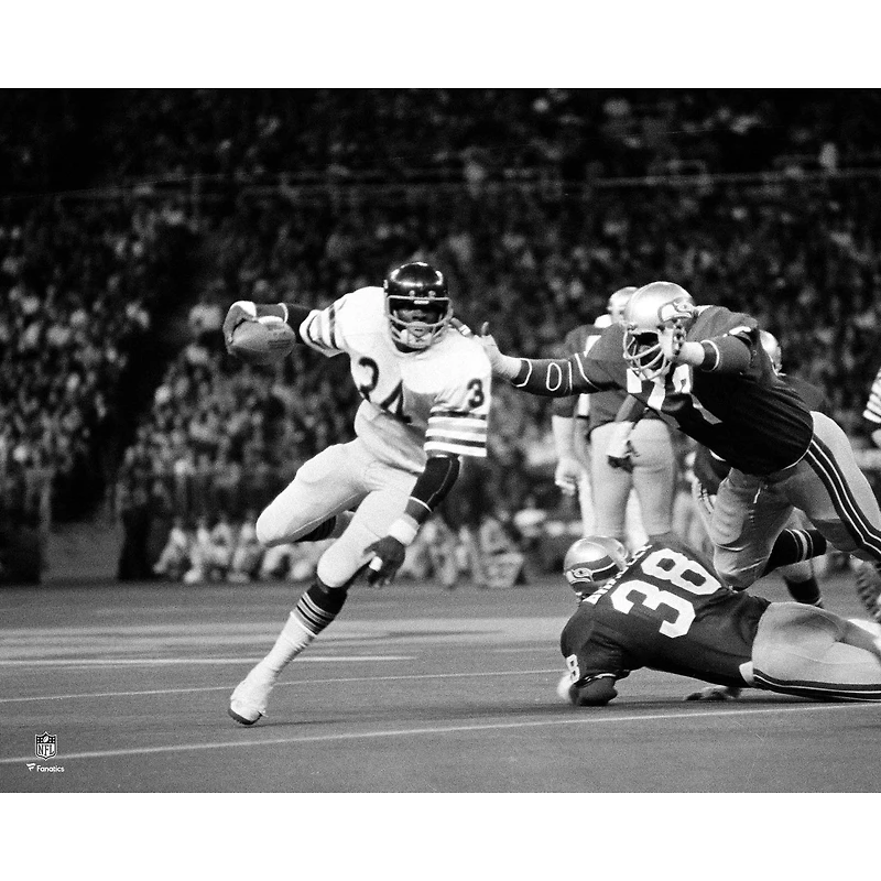Photographie non signée de Walter Payton en train courir avec les Bears Chicago