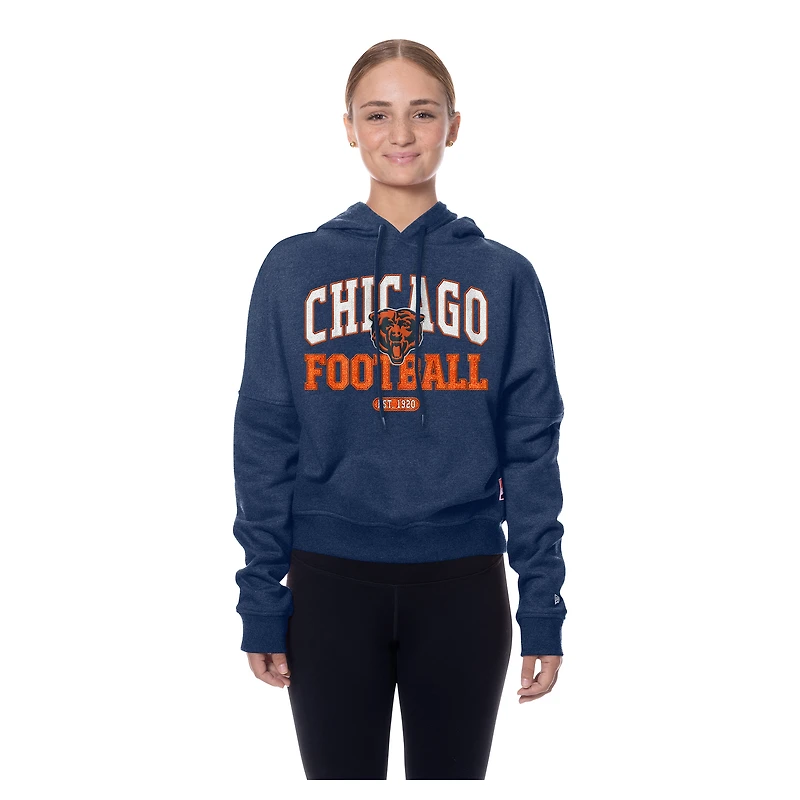 Sweat à capuche boxy rétro bleu marine Chicago Bears New Era pour femme