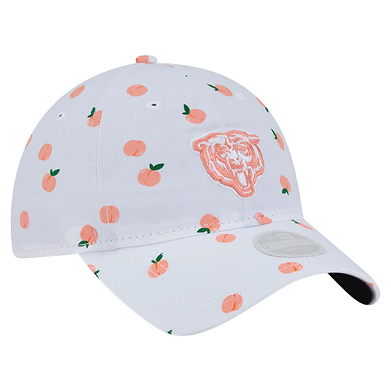 Casquette ajustable 9TWENTY blanche à motif de fruits des Chicago Bears de New Era pour femme