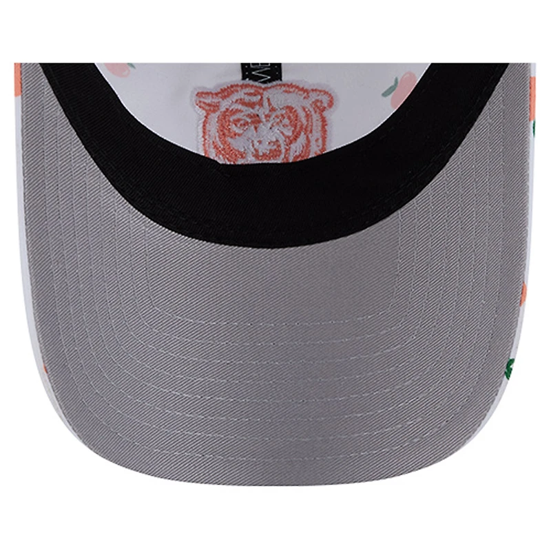 Casquette ajustable 9TWENTY blanche à motif de fruits des Chicago Bears de New Era pour femme