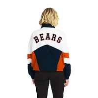 Veste coupe-vent à capuche blanche et marine Chicago Bears pour femme, signée WEAR by Erin Andrews.