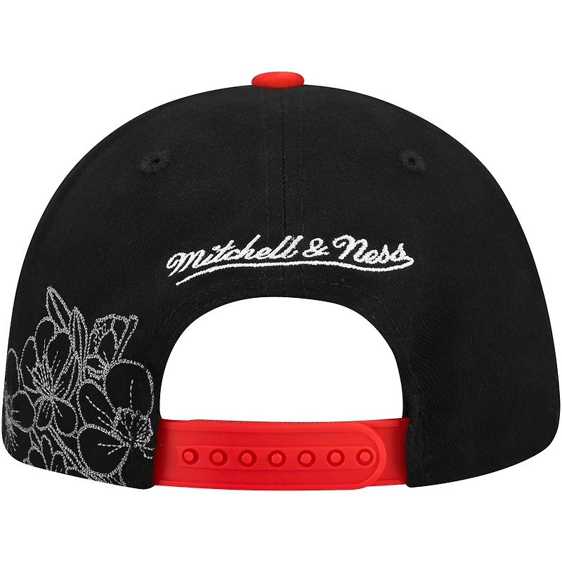 Mitchell & Ness Black/Red Chicago Blackhawks May Flowers Pro Crown Adjustable Hat