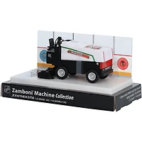 Zamboni moulée sous pression à l'échelle 1:43, autographiée par Connor Bedard des Blackhawks de Chicago lors de la Classique d'hiver de la LNH 2025