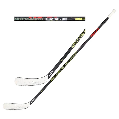 Bâton Sherwood noir autographié par Connor Bedard des Blackhawks de Chicago lors de la saison 2024-25 de la LNH - NR81048998