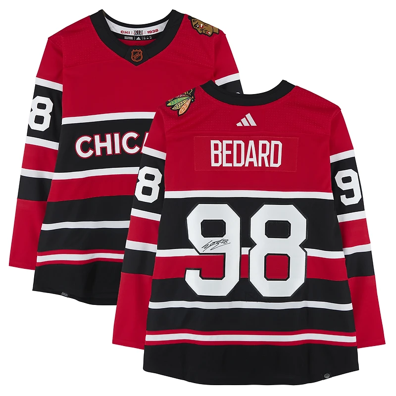 Maillot rétro adidas authentique autographié par Connor Bedard des Blackhawks de Chicago