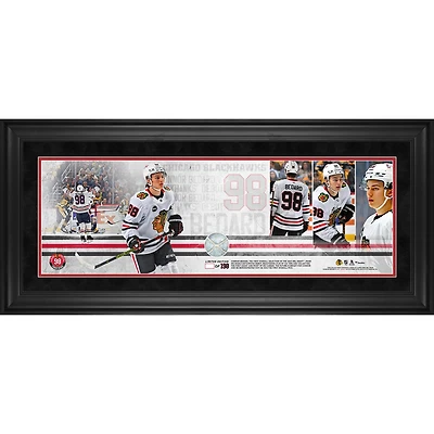 Panoramique encadré de 10" x 30" de Connor Bedard des Blackhawks de Chicago, premier match de la LNH, avec un morceau de filet utilisé lors du premier match de la LNH - Édition limitée à 198 exemplaires