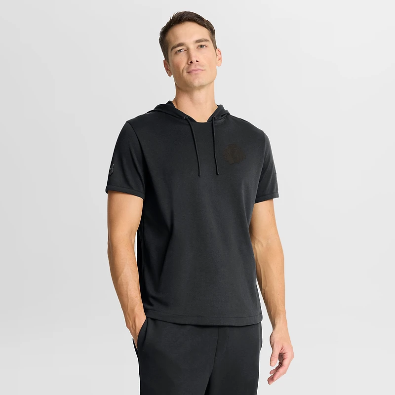 Sweat à capuche manches courtes Fanatics Black Chicago Blackhawks Authentic Pro Road pour homme