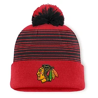 Bonnet tricoté à revers et pompon Fundamental Spirit des Blackhawks de Chicago pour hommes Fanatics Red