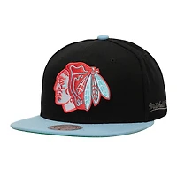 Casquette Snapback Mitchell & Ness noire pour homme des Chicago Blackhawks Core Team Special