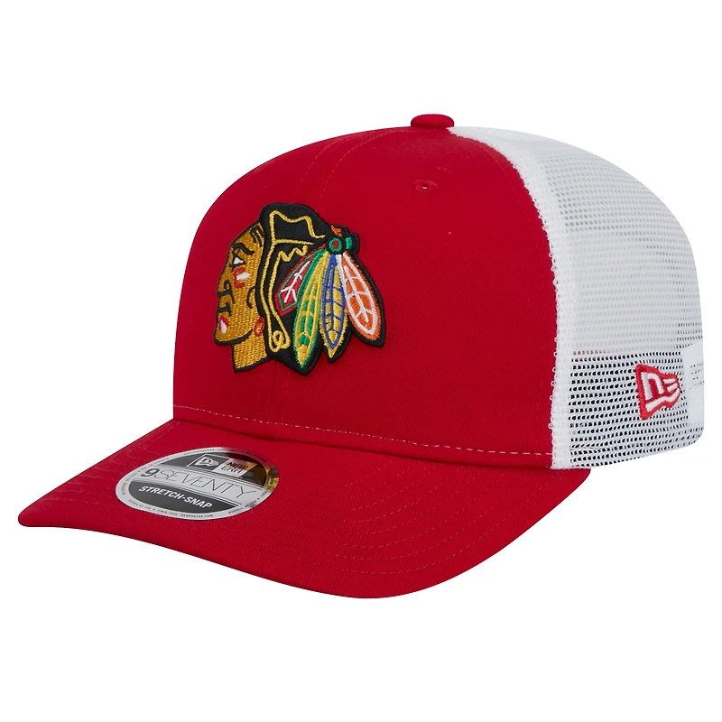 Casquette camionneur extensible 9SEVENTY Chicago Blackhawks rouge New Era pour homme