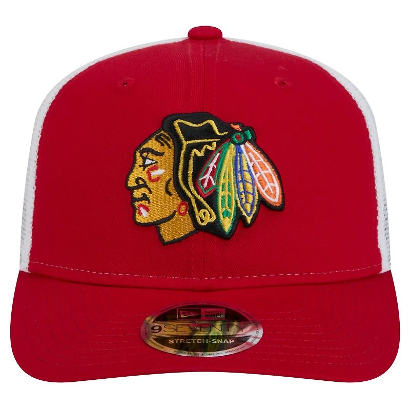 Casquette camionneur extensible 9SEVENTY Chicago Blackhawks rouge New Era pour homme