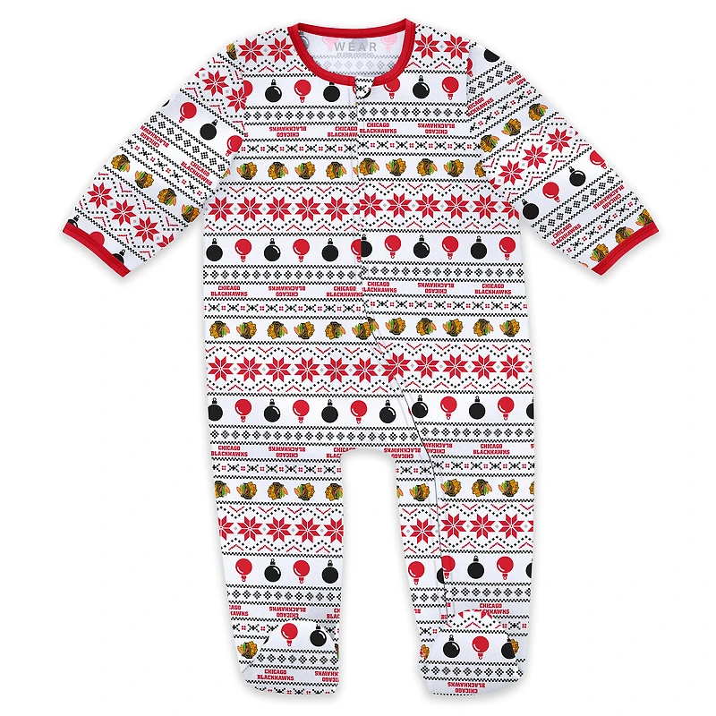 Ensemble de Noël pour nouveau-né WEAR by Erin Andrews avec pyjama et bavoir à fermeture éclair intégrale imprimé intégral des Blackhawks Chicago