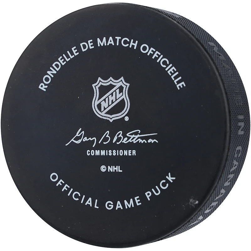 Rondelle de match officielle autographiée par Pat Maroon des Blackhawks de Chicago lors de la Classique d'hiver de la LNH 2025