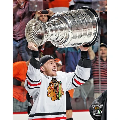 Patrick Kane Chicago Blackhawks Unsigned Stanley Cup Champions Raising Photograph