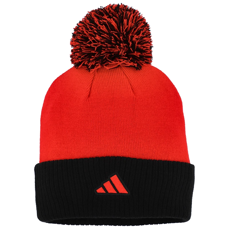 Bonnet en tricot à revers Laurel adidas Blackhawks de Chicago pour femme rouge avec pompon