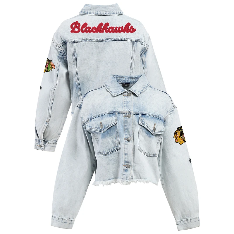 Veste en jean courte à bords francs et boutons de la collection Hype and Vice Denim Chicago Blackhawks pour femme