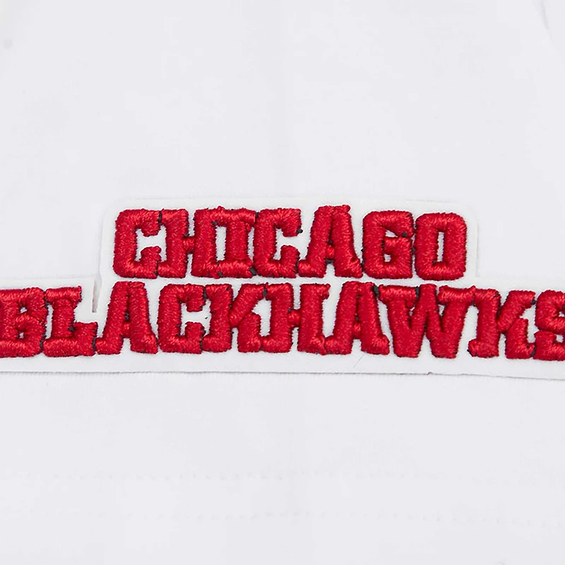 T-shirt court Pro Standard blanc des Blackhawks de Chicago pour femmes Boxy Script Tail