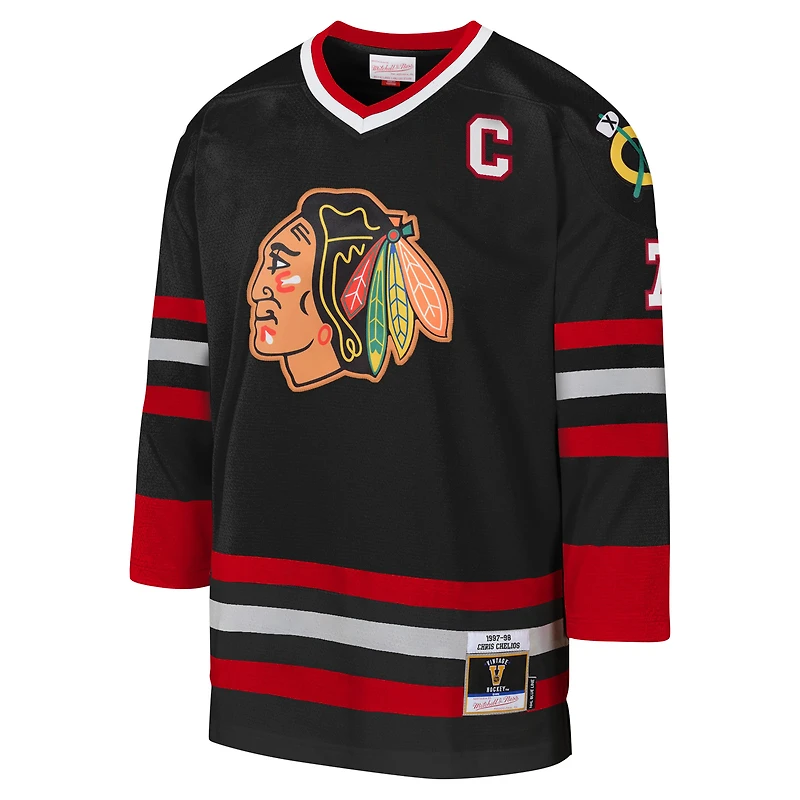 Maillot de joueur Mitchell & Ness Chris Chelios noir des Blackhawks Chicago 1997-98 Blue Line Captain Patch