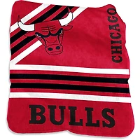 Chicago Bulls 50'' x 60'' Plush Raschel Throw Blanket