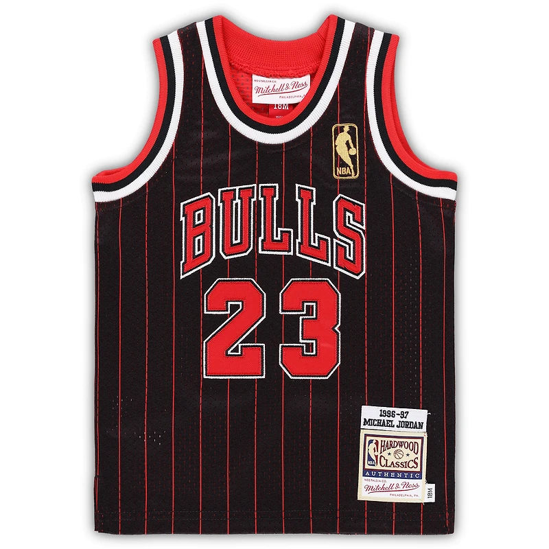 Maillot authentique Mitchell & Ness Michael Jordan Black Chicago Bulls 1996/97 Hardwood Classics