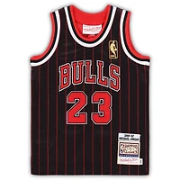 Maillot authentique Mitchell & Ness Michael Jordan Black Chicago Bulls 1996/97 Hardwood Classics