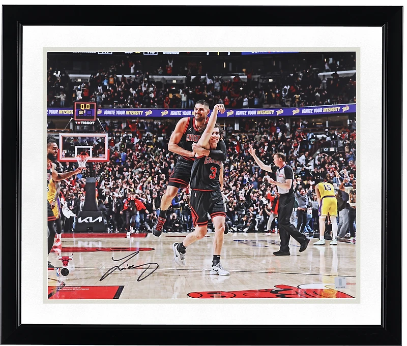 Josh Giddey Chicago Bulls Autographed 16" x 20" Game Winner vs. Lakers Photograph