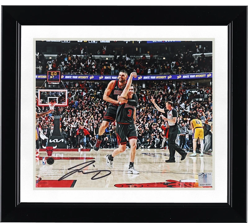 Josh Giddey Chicago Bulls Autographed 8" x 10" Game Winner vs. Lakers Photograph