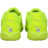 Chaussures Puma jaunes autographiées et portées par Josh Giddey, joueur des Chicago Bulls, lors de la saison NBA 2025-2026.