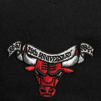 Men's Mitchell & Ness  Black Chicago Bulls Core Pro Pinch Adjustable Hat