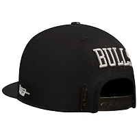 Men's Pro Standard  Cream Chicago Bulls French Terry Snapback Hat