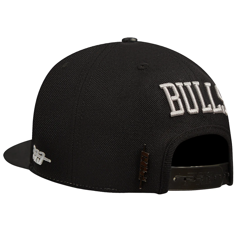 Men's Pro Standard Cream Chicago Bulls French Terry Snapback Hat