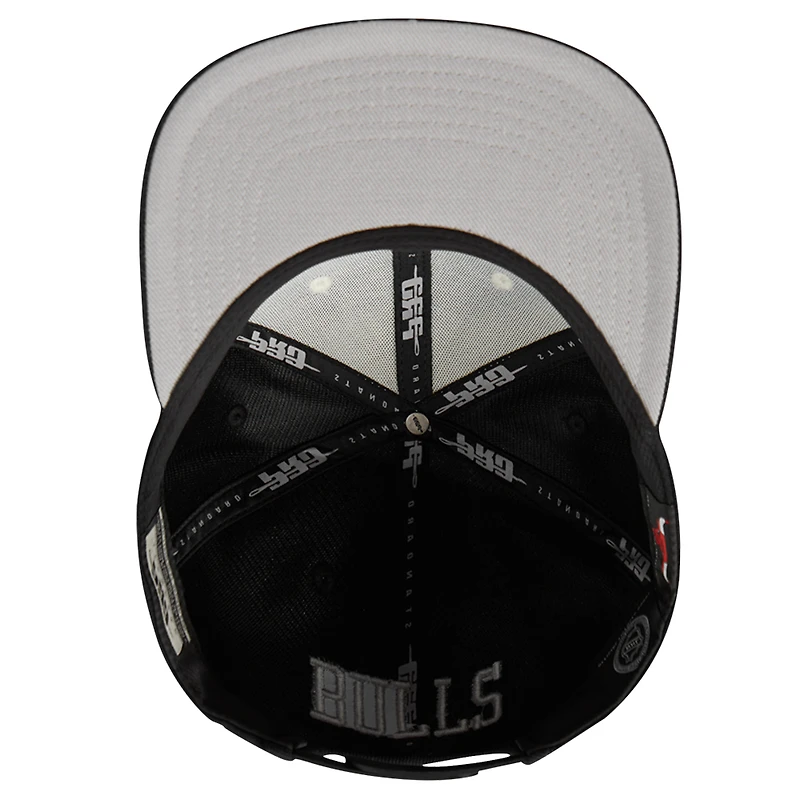 Men's Pro Standard  Cream Chicago Bulls French Terry Snapback Hat